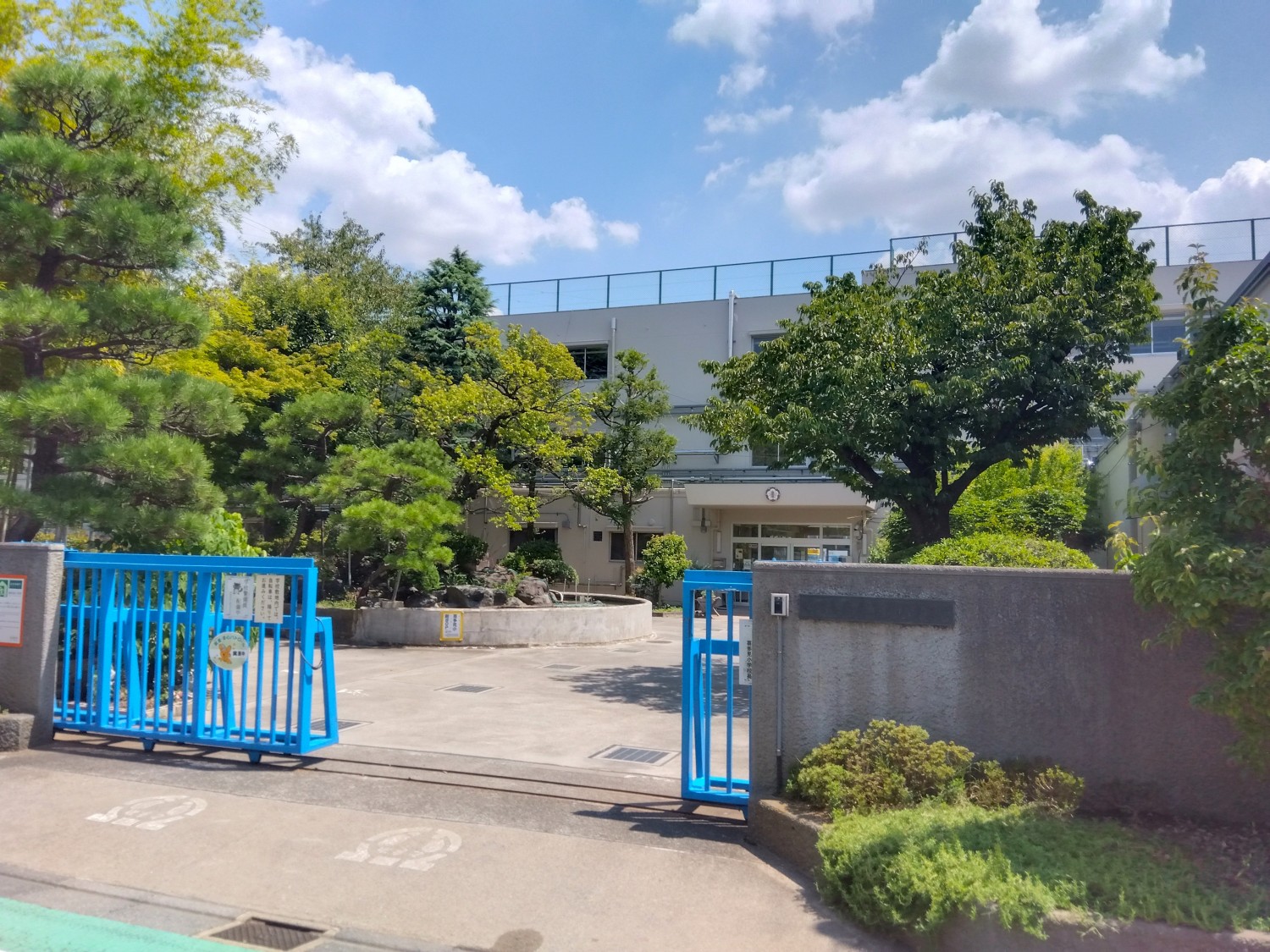 喜多見小学校まで120m