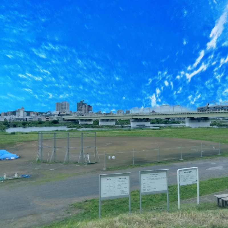 多摩川緑地公園グラウンドまで350m