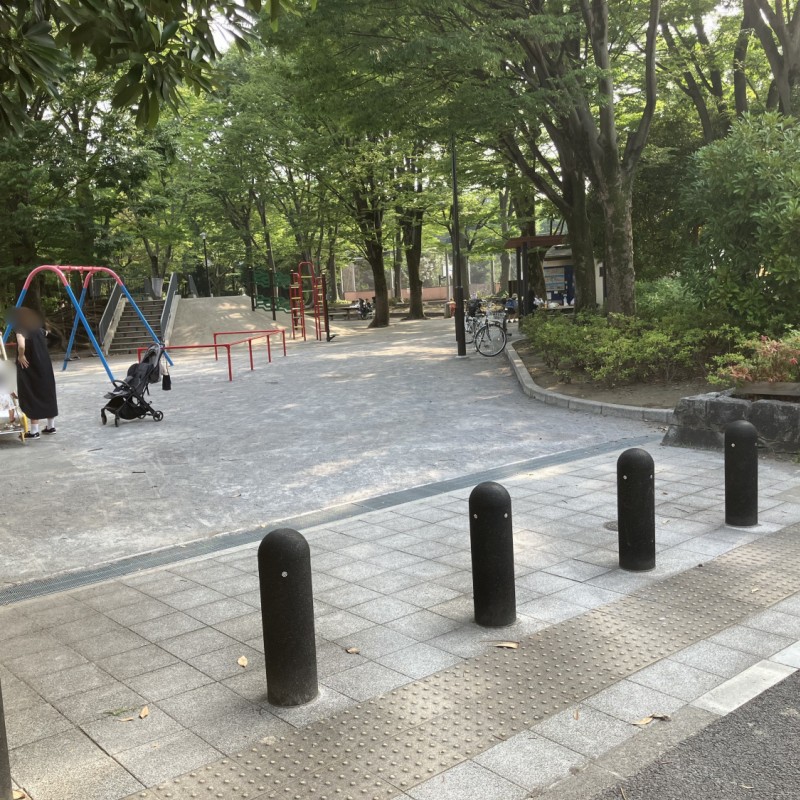 世田谷区立喜多見公園　750ｍ