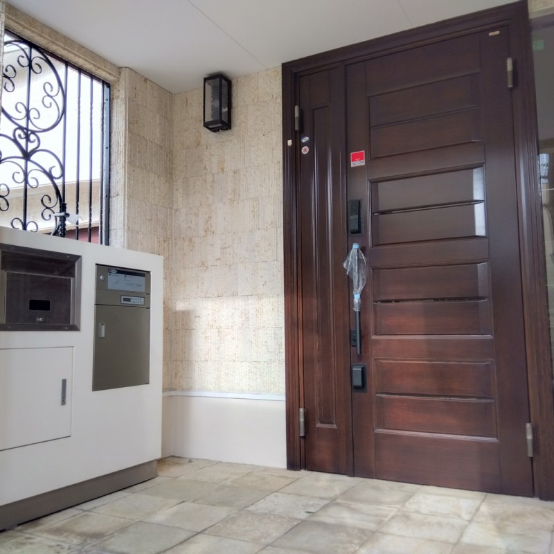 玄関アプローチ