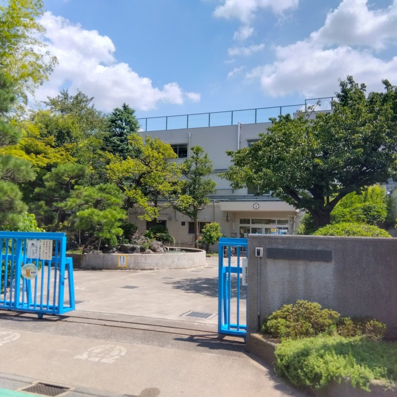 喜多見小学校まで120m