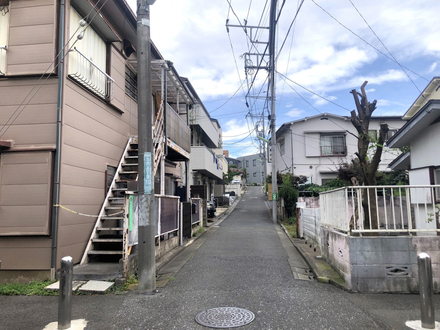 【前面道路含む現地写真】道路幅約3.2-3.6ｍ