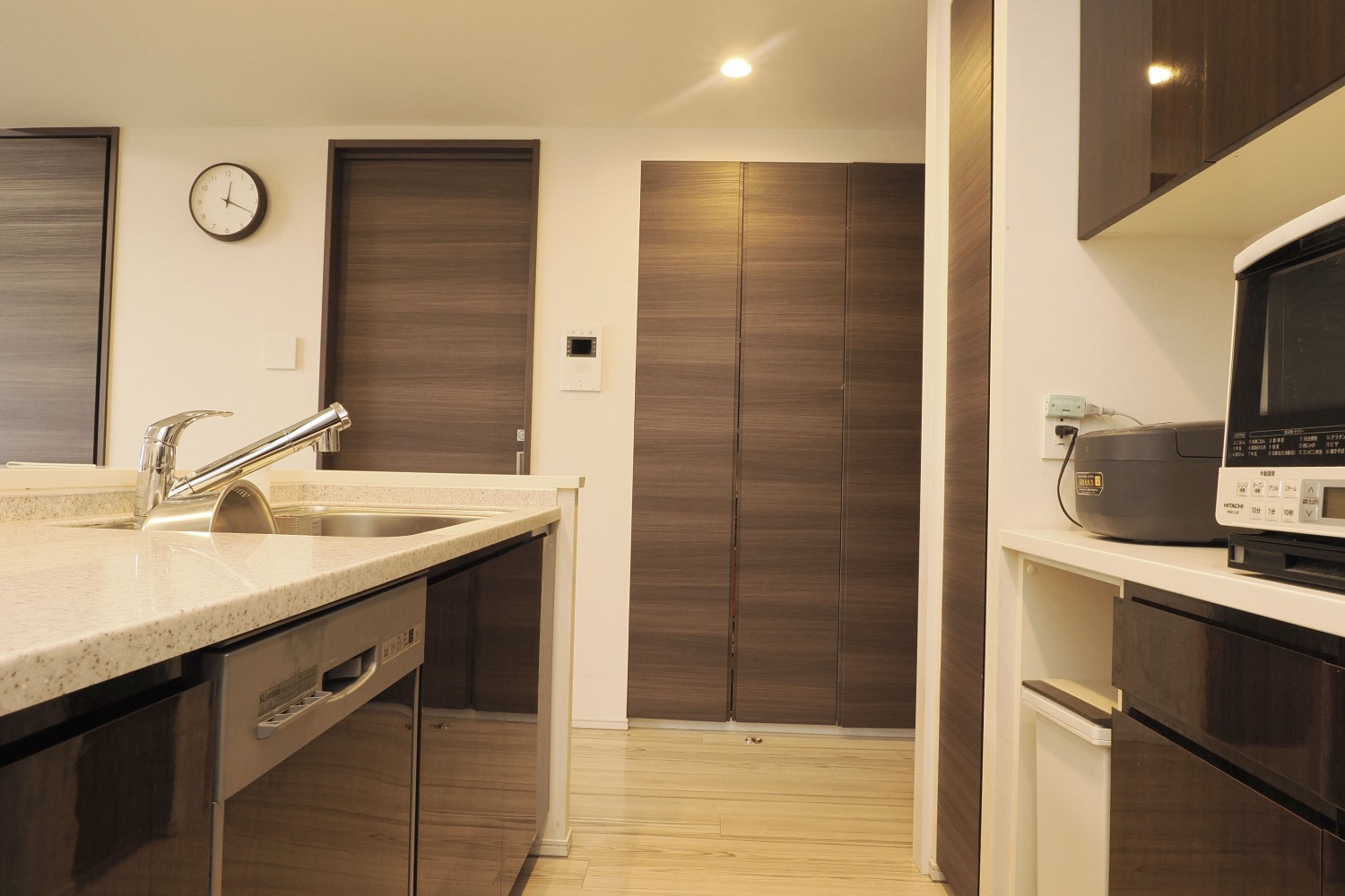 各室各所に収納が散りばめられています。